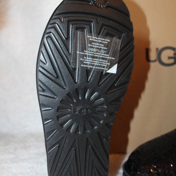 UGG COSMOS METALLIC SPARKLE SEQUIN BOOTS BLACK NEW - Picture 3 of 8